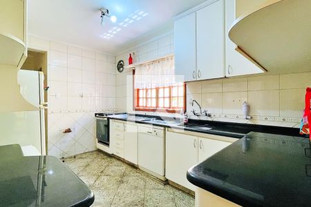 Cozinha de casa à venda com 4 quartos, 198m² em Jardim Barbosa, Guarulhos