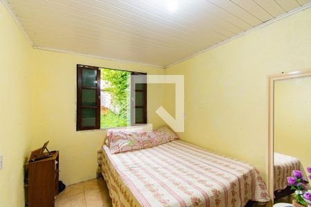 Quarto  de casa à venda com 3 quartos, 300m² em Guajuviras, Canoas