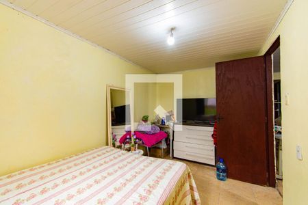 Quarto  de casa à venda com 3 quartos, 300m² em Guajuviras, Canoas