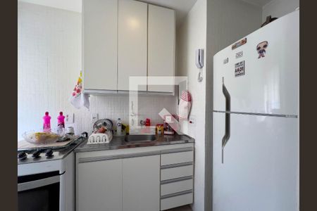 Cozinha e área de serviço de apartamento à venda com 1 quarto, 40m² em Vila Mariana, São Paulo