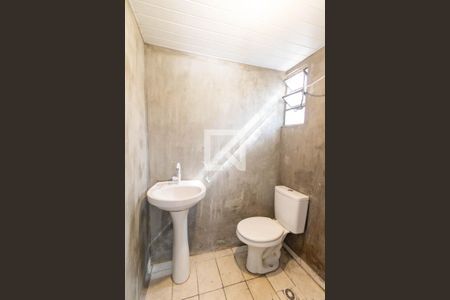 Banheiro da Social de kitnet/studio para alugar com 1 quarto, 30m² em Novo Mundo, Curitiba