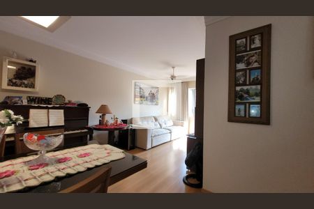 Sala de apartamento à venda com 2 quartos, 76m² em Vila Ferreira Jorge, Campinas