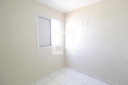 Quarto 1 de apartamento para alugar com 2 quartos, 50m² em Santa Mônica, Uberlândia