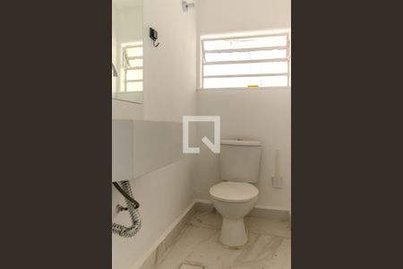 Lavabo de casa para alugar com 4 quartos, 450m² em Pacaembu, São Paulo