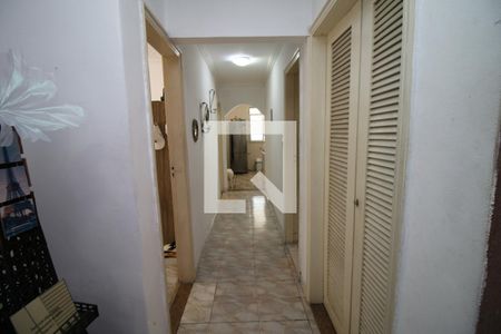 Sala - Corredor de casa para alugar com 3 quartos, 200m² em Cordovil, Rio de Janeiro