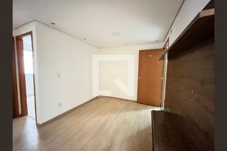 Sala de apartamento para alugar com 2 quartos, 72m² em Parque Santa Rosa, Suzano