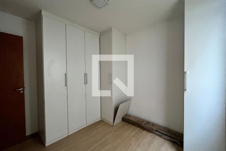 Quarto 2 de apartamento para alugar com 2 quartos, 72m² em Parque Santa Rosa, Suzano