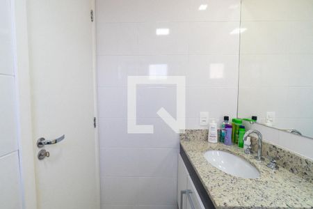 Banheiro da Suíte de apartamento para alugar com 2 quartos, 58m² em Cidade Ademar, São Paulo