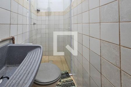 Apartamento para alugar com 250m², 4 quartos e 2 vagas Apartamento para alugar com 250m², 4 quartos e 2 vagasbanheiro da suíte 1