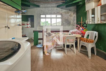 Apartamento para alugar com 250m², 4 quartos e 2 vagas Apartamento para alugar com 250m², 4 quartos e 2 vagasÁrea de serviço