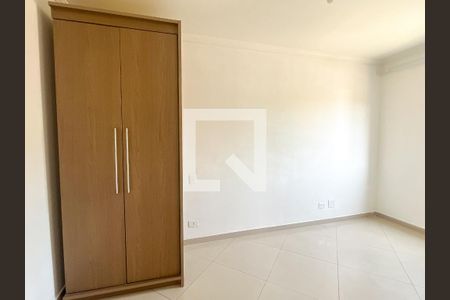 Quarto 1 de apartamento para alugar com 2 quartos, 54m² em Vila Mangalot, São Paulo