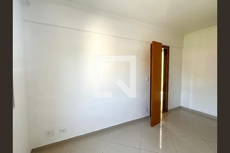 Quarto 1 de apartamento para alugar com 2 quartos, 54m² em Vila Mangalot, São Paulo