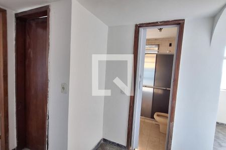 Corredor de casa para alugar com 3 quartos, 75m² em Centro, Duque de Caxias