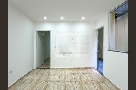 Sala de casa para alugar com 1 quarto, 75m² em Jardim Regina, São Paulo