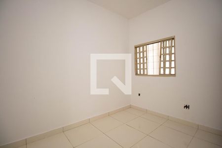 Quarto 1 de casa para alugar com 3 quartos, 100m² em Colônia Agrícola Samambaia, Brasília