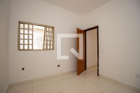 Quarto 1 de casa para alugar com 3 quartos, 100m² em Colônia Agrícola Samambaia, Brasília