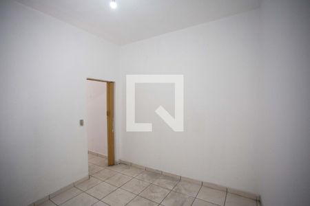 Quarto de casa para alugar com 1 quarto, 50m² em Taboão, Diadema