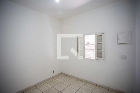 Quarto de casa para alugar com 1 quarto, 50m² em Taboão, Diadema