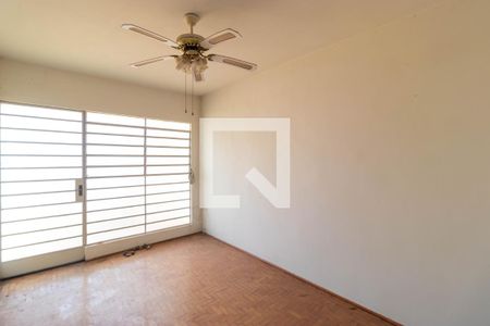 Sala de casa à venda com 3 quartos, 250m² em Vila Teixeira, Campinas