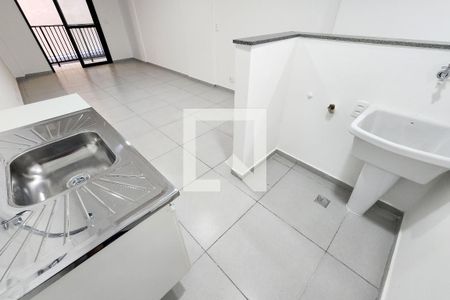 Cozinha de kitnet/studio para alugar com 1 quarto, 35m² em Centro, Rio de Janeiro