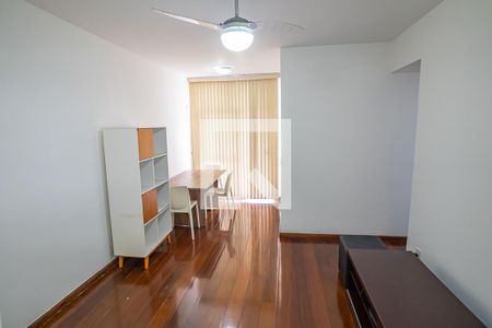 Sala de apartamento para alugar com 2 quartos, 68m² em Flamengo, Rio de Janeiro