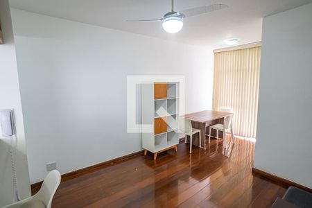 Sala de apartamento para alugar com 2 quartos, 68m² em Flamengo, Rio de Janeiro