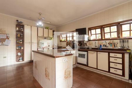 Casa para alugar com 300m², 4 quartos e 6 vagas Casa para alugar com 300m², 4 quartos e 6 vagasCozinha