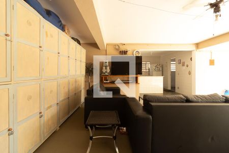 Casa para alugar com 300m², 4 quartos e 6 vagas Casa para alugar com 300m², 4 quartos e 6 vagasÁrea comum