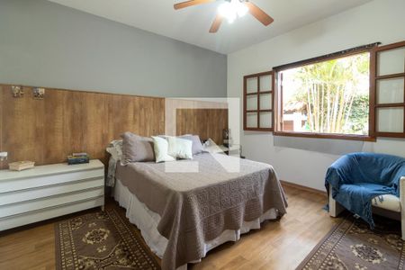 Casa para alugar com 300m², 4 quartos e 6 vagas Casa para alugar com 300m², 4 quartos e 6 vagasQuarto 1 - Suíte