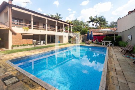 Casa para alugar com 300m², 4 quartos e 6 vagas Casa para alugar com 300m², 4 quartos e 6 vagasPiscina