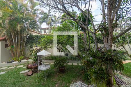 Casa para alugar com 300m², 4 quartos e 6 vagas Casa para alugar com 300m², 4 quartos e 6 vagasVista do Quarto 2