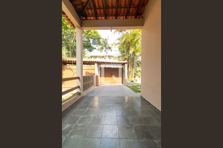 Casa para alugar com 300m², 4 quartos e 6 vagas Casa para alugar com 300m², 4 quartos e 6 vagasGaragem