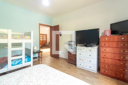 Casa para alugar com 300m², 4 quartos e 6 vagas Casa para alugar com 300m², 4 quartos e 6 vagasQuarto 3