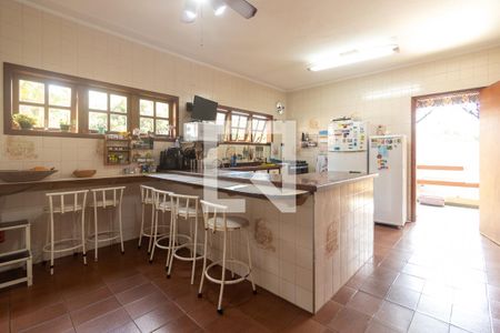 Casa para alugar com 300m², 4 quartos e 6 vagas Casa para alugar com 300m², 4 quartos e 6 vagasCozinha