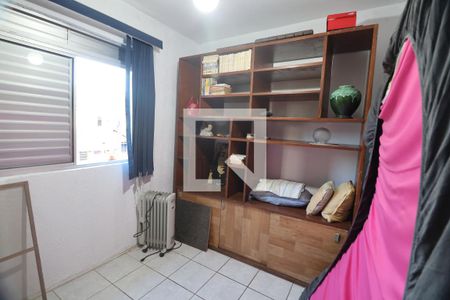 Quarto 2 de casa de condomínio para alugar com 2 quartos, 70m² em Rio Branco, Canoas