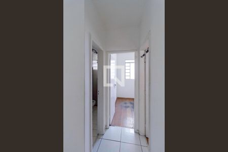 Corredor de apartamento à venda com 2 quartos, 51m² em Indaiá, Belo Horizonte