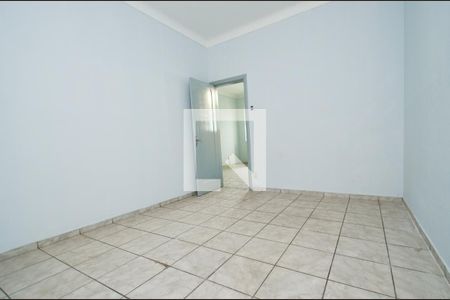 Quarto1 de casa para alugar com 3 quartos, 200m² em Santa Efigênia, Belo Horizonte