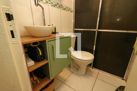 Banheiro de apartamento para alugar com 1 quarto, 37m² em Cavalhada, Porto Alegre