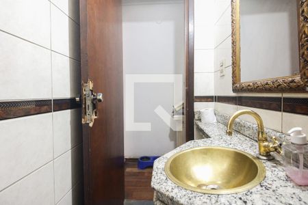 Lavabo  de casa à venda com 3 quartos, 200m² em Cidade Mãe do Céu, São Paulo