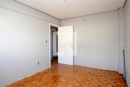 Quarto 1 de apartamento para alugar com 3 quartos, 92m² em Floresta, Porto Alegre