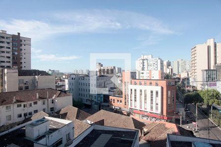 Sala Vista de apartamento para alugar com 3 quartos, 92m² em Floresta, Porto Alegre