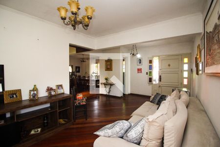 Sala de casa para alugar com 4 quartos, 282m² em Nonoai, Porto Alegre