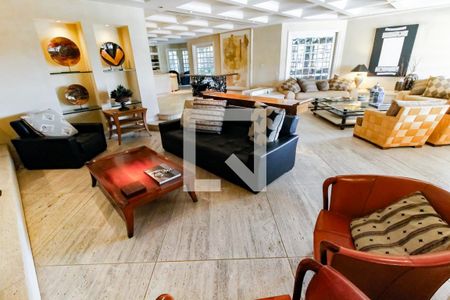 Sala 2 de casa à venda com 3 quartos, 800m² em Jardim Guedala, São Paulo