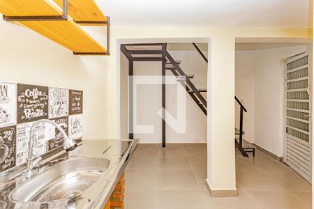 Sala/Cozinha de apartamento para alugar com 1 quarto, 27m² em Cambuci, São Paulo