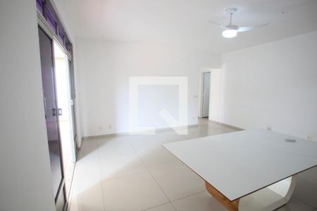 Sala de apartamento para alugar com 3 quartos, 120m² em Tanque, Rio de Janeiro