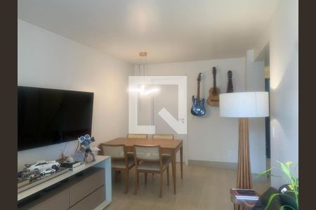 Sala de apartamento à venda com 3 quartos, 80m² em Lourdes, Belo Horizonte