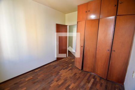 Quarto 1 de apartamento para alugar com 2 quartos, 85m² em Botafogo, Campinas