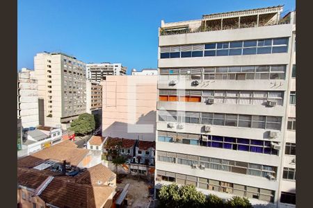 Sala vista de apartamento à venda com 2 quartos, 67m² em Copacabana, Rio de Janeiro