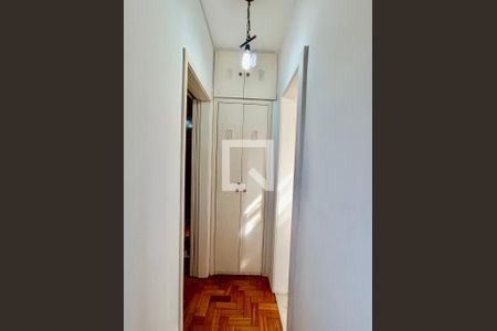 Corredor de apartamento à venda com 2 quartos, 67m² em Copacabana, Rio de Janeiro