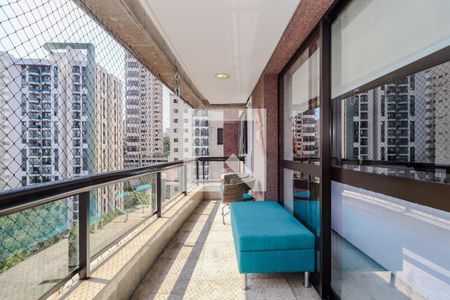 Varanda da Sala de apartamento para alugar com 4 quartos, 225m² em Vila Suzana, São Paulo